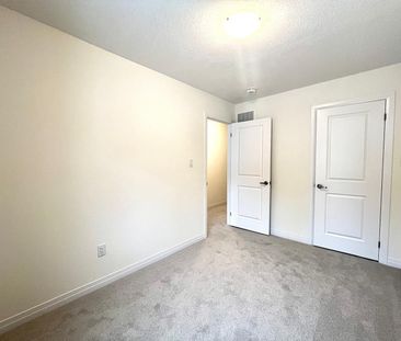 For Lease - 524 Hudson Crescent, Midland, Ontario - Photo 3