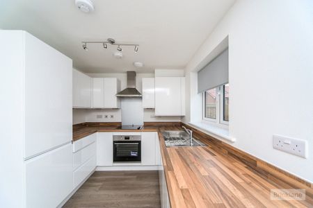 Funnell Drive, Stone Cross - Photo 5