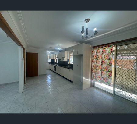 31 Carey Street, Bass Hill, NSW 2197 - Photo 2