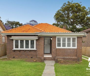 Renovated 3 Bedroom Home in a Convenient Location - Photo 5