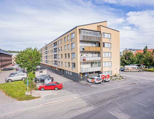 Södra Järnvägsgatan, Sundsvall - Photo 1