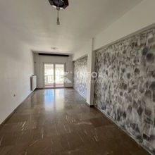Διαμέρισμα για ενοικίαση - Χαριλάου - Φωτογραφία 1