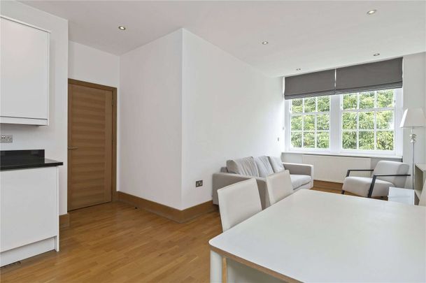 Two bedroom 3rd floor warehouse conversion - Photo 1