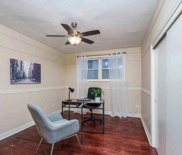 For Lease - 20407 Leslie Street, East Gwillimbury, Ontario - Photo 1