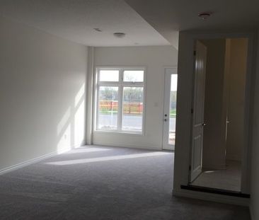For Lease - 22 Spring Creek Drive Unit# 3, Hamilton, Ontario - Photo 2
