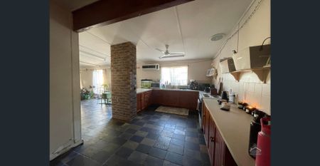 Ocean side Living - Photo 3