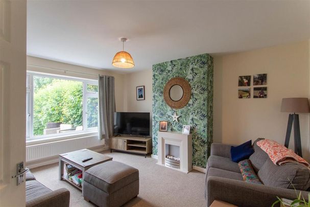 2 bedroom semi-detached bungalow to rent - Photo 1