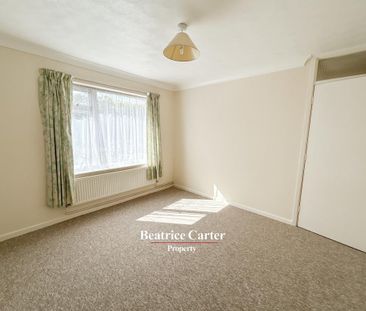 3 bedroom detached bungalow to rent - Photo 5