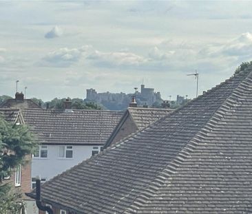 4 bedroom property to rent - Photo 1