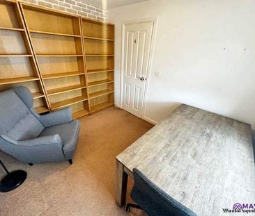 3 bedroom property to rent in Plymouth - Photo 1