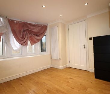 4 bedroom terraced house to rent - Photo 2
