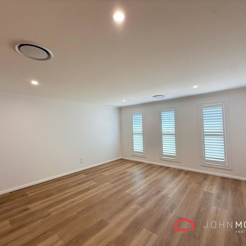 Brand New Villa - 2 Whitlam Crescent, Lloyd - Photo 1