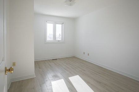 For Lease - 87 Woodriver Street, Richmond Hill, Ontario - Photo 5