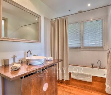 Maison à louer Valbonne, Cote d'Azur, France12 500 EUR / Mois - Photo 4