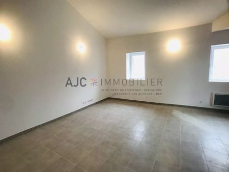 APPARTEMENT T2 - CENTRE-VILLE - Photo 2