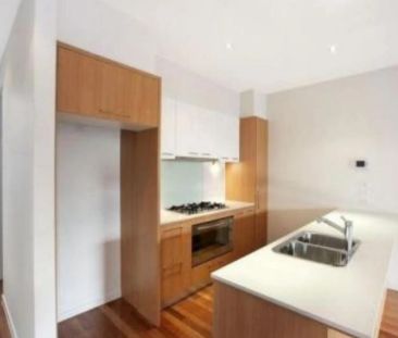 STUNNING TOWNHOUSE in a PARKSIDE LOCATION! - Photo 1
