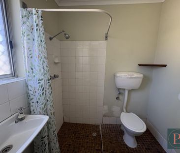 Spacious 4 Bedroom Home with Multiple Living Areas - Photo 6