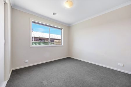 COSY TWO BEDROOM UNIT LOCATED IN SEBASTOPOL - Photo 4