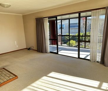 A Great Family Home - Photo 2