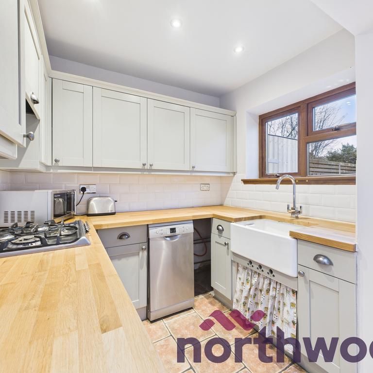 2 bedroom terraced house to rent - Photo 1