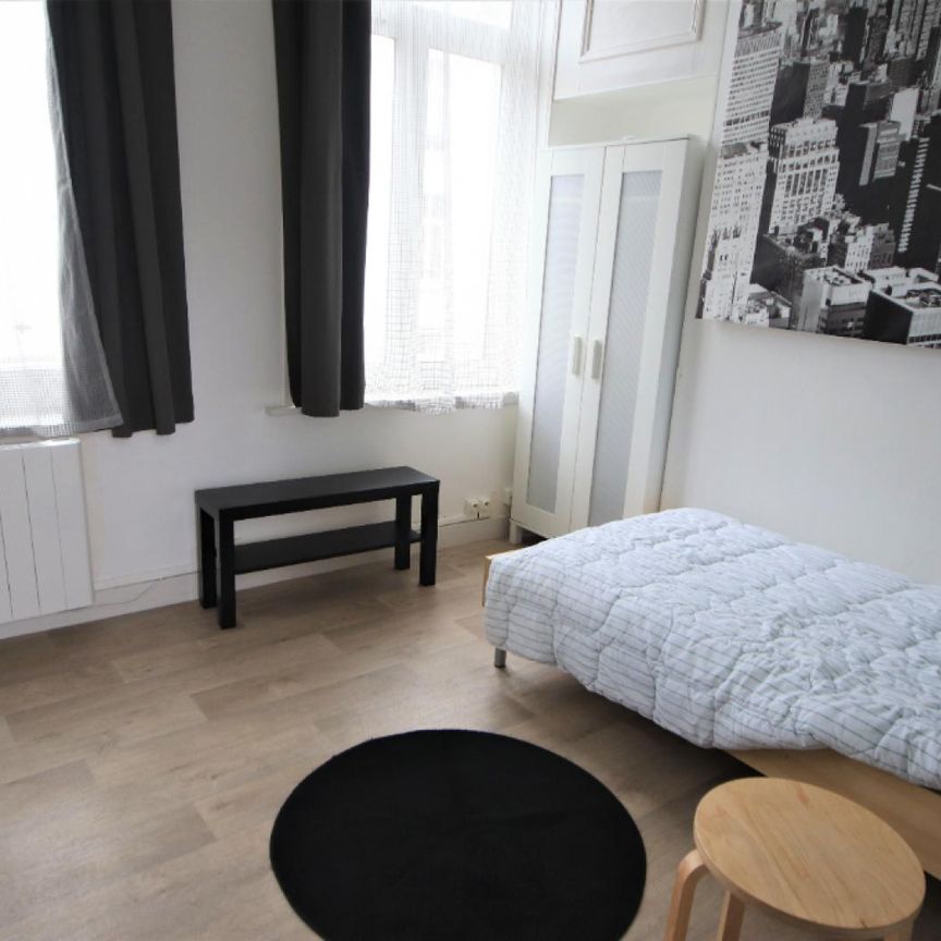 A LOUER : T1 à LILLE • Rue des Postes - WAZEMMES • 430 € - Photo 1