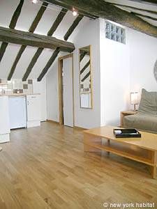 Logement à Paris, Location meublée - Photo 1