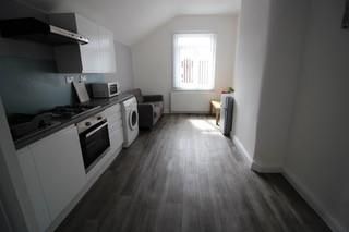 73, Flat 5 - Photo 2