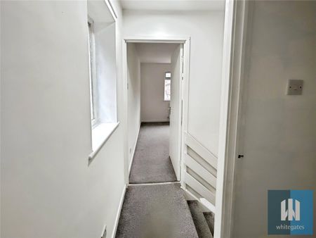 Norwood Road, Birkby, Huddersfield, HD2 - Photo 3