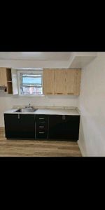 Grand 6 1/2 tout rénové avec cour privée - Photo 4