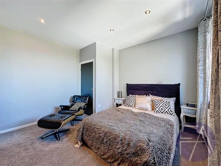 2 bedroom semi-detached house to rent - Photo 4