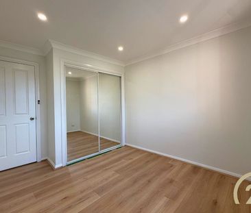 Renovated 3 Bedroom Family Home! - Photo 6