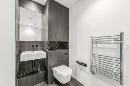 Chandlers Avenue, Greenwich Peninsula, London - Photo 5