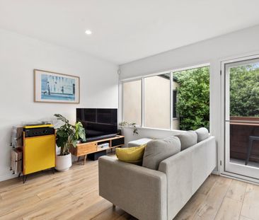 A Rare Find - Secluded Private & Secure Townhouse In The Heart Of S... - Photo 2