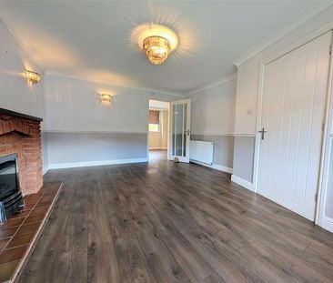 Baneberry Drive, Featherstone, Wolverhampton, WV10 - Photo 1