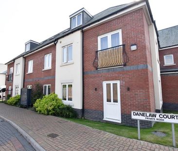 2 bedroom flat to rent - Photo 4