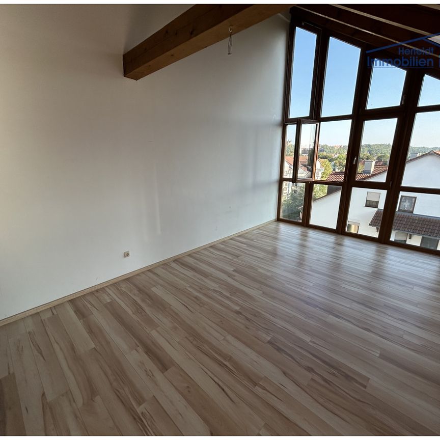 Schicke Galeriewohnung mit traumhaftem Blick über Landsberg! - Photo 1