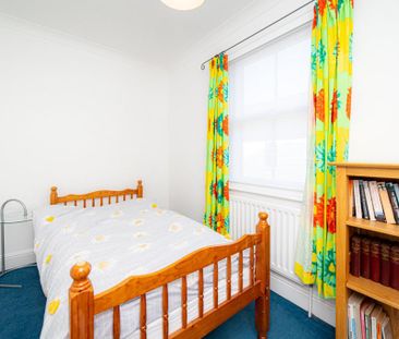 3 bedroom terraced house to rent - Photo 5