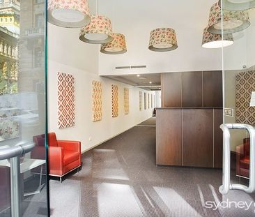 BOUTIQUE DESIGNER ABODE | Furnished - Photo 6