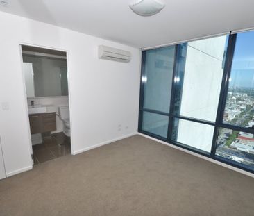 2808/241 City Road - Photo 3