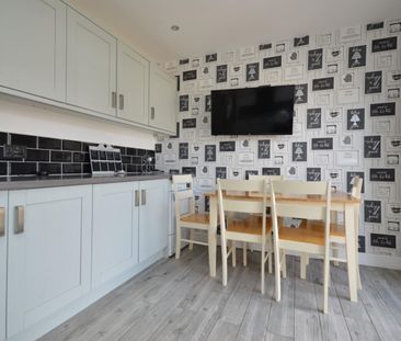 3 bedroom House To Let - Photo 6