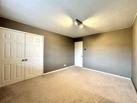 Bispham Road, Park Royal, NW10 - Photo 2