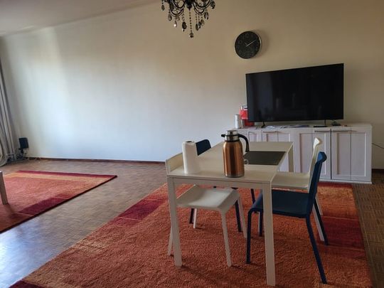 Appartement te huur - Photo 1