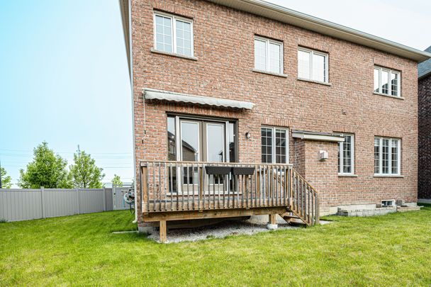 For Lease - 19 Match Point Court, Aurora, Ontario - Photo 1