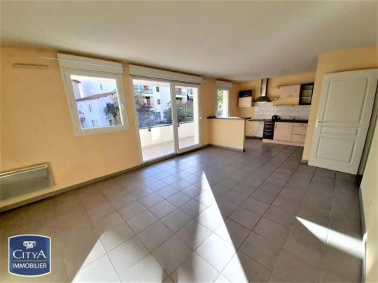 Appartement à louer 4 pièces 81m² - Photo 1