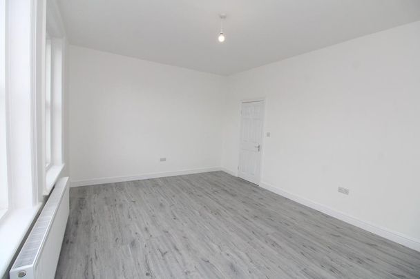 3 bedroom maisonette to rent - Photo 1