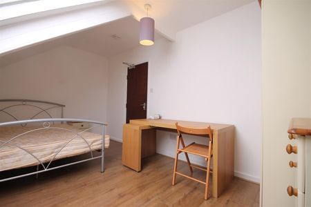 First Avenue, Heaton - Photo 4