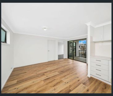 Charming Two Bedroom Home in Edmondson Park - Photo 1