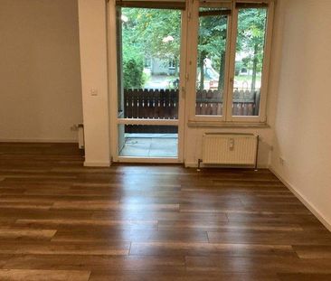 Barrierearme 2 Zimmer mit kleiner Terrasse ab sofort zu vermieten! - Foto 1