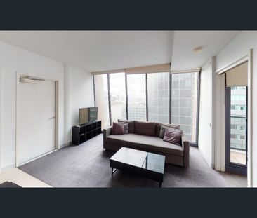 F L I N D E R S S T R E E T - Photo 2