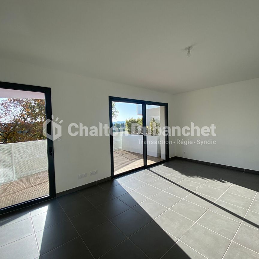 Location Appartement 3 pièces 70m² - Photo 1
